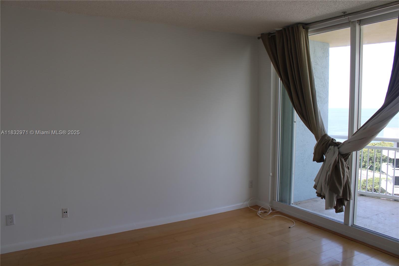 2475 Brickell Ave #1401, Miami FL 33129