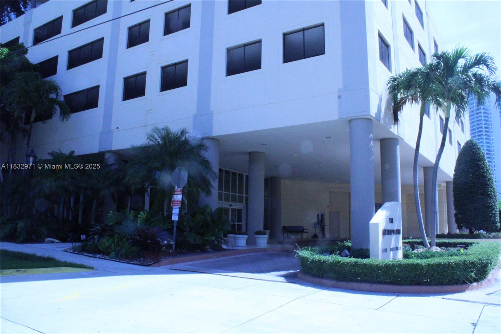 2475 Brickell Ave #1401, Miami FL 33129