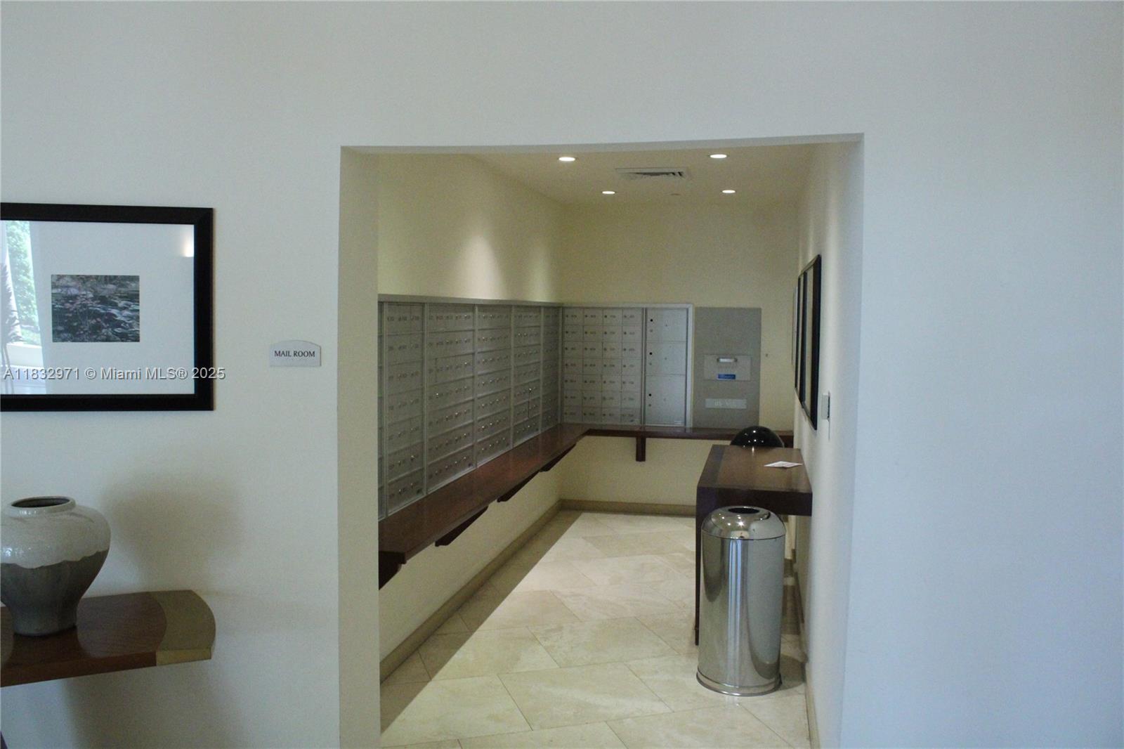 2475 Brickell Ave #1401, Miami FL 33129