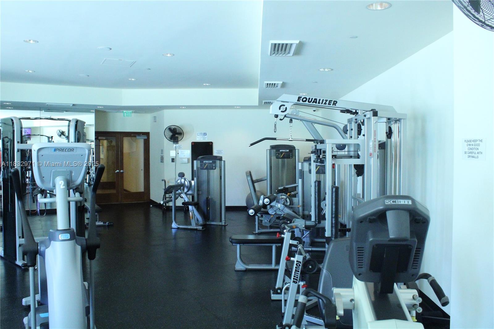 2475 Brickell Ave #1401, Miami FL 33129