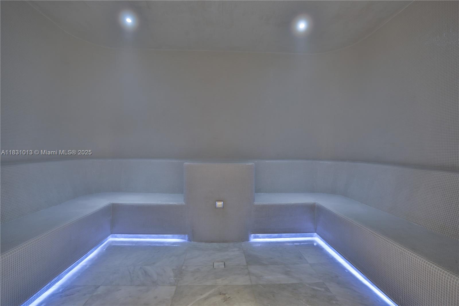 2831 S Bayshore Dr 1002