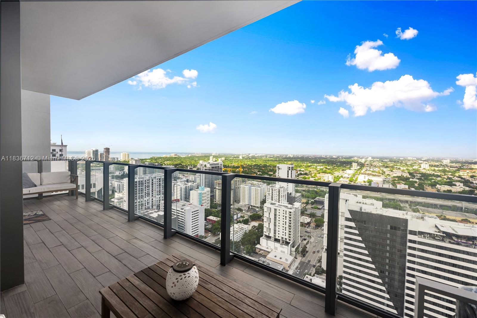 88 SW 7th St #3004, Miami FL 33130