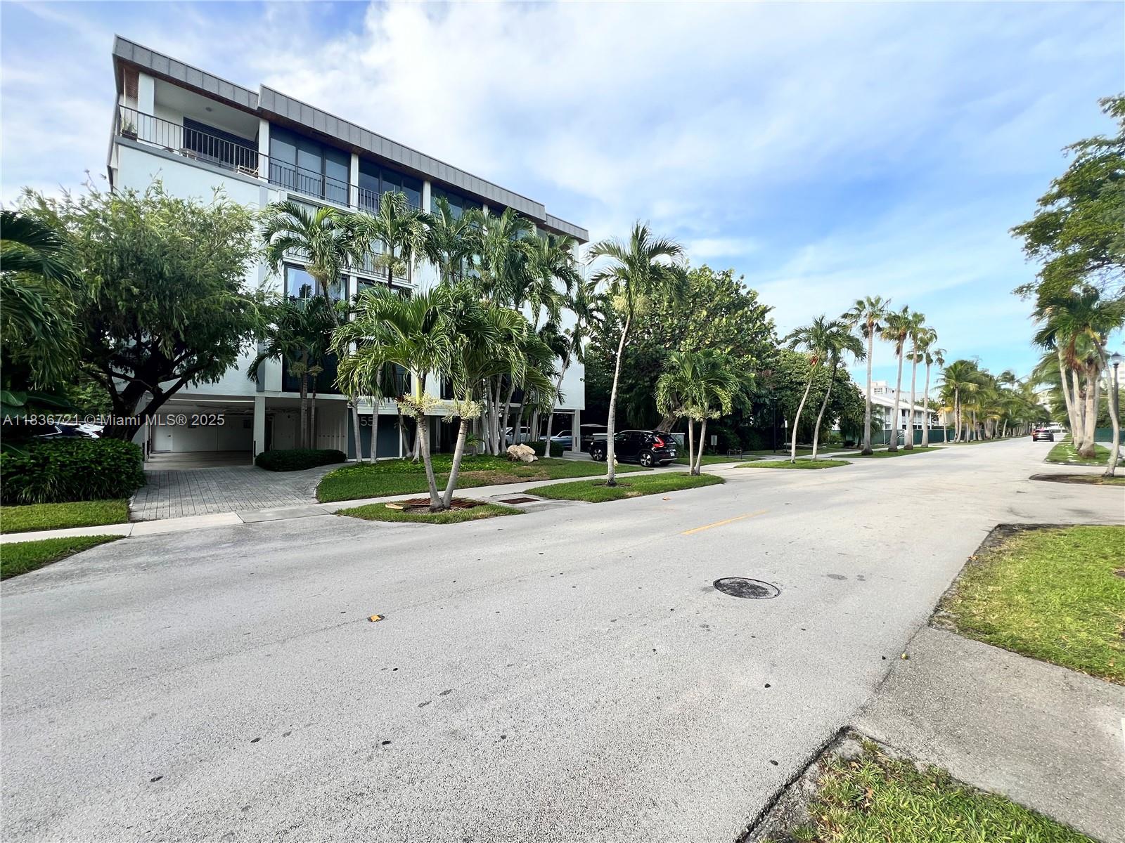 155 Sunrise Key Biscayne, FL 33149