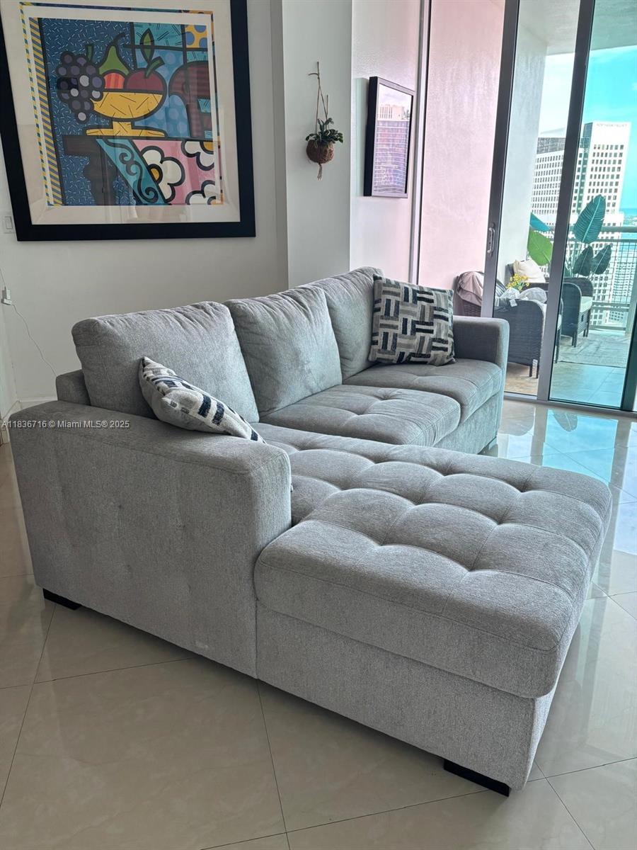 350 S Miami Ave #3908, Miami FL 33130