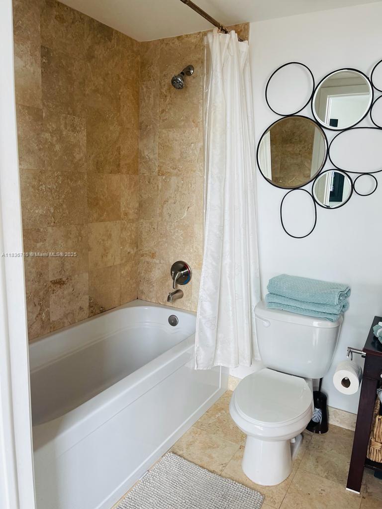 350 S Miami Ave #3908, Miami FL 33130