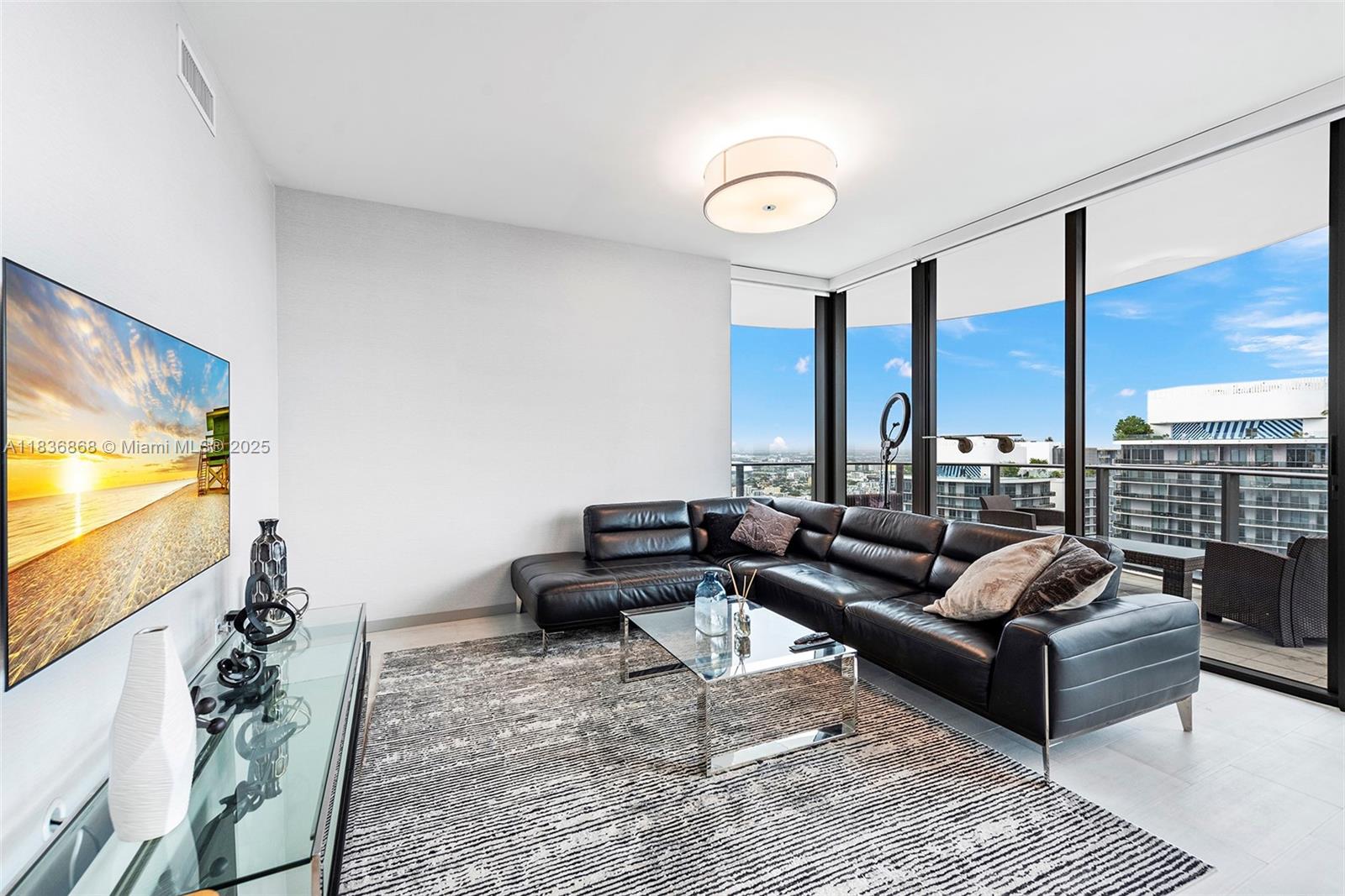 Condo for Rent in Miami, FL