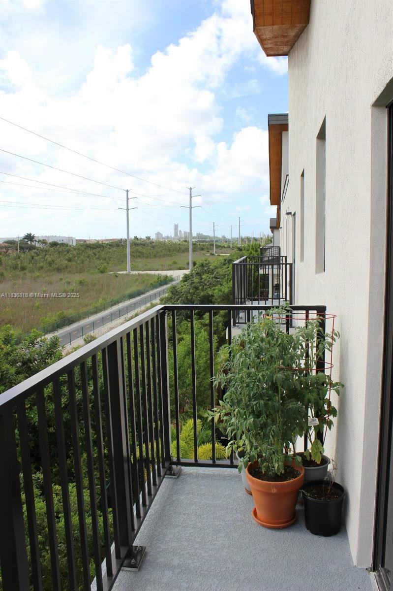 10455 NW 82nd St #33, Doral, Florida image 18