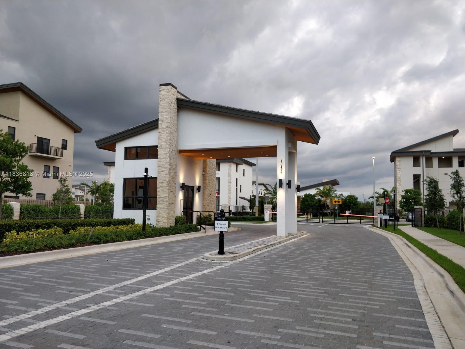 10455 NW 82nd St #33, Doral, Florida image 26