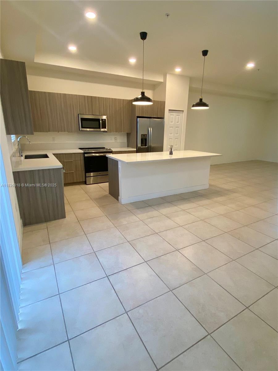 10455 NW 82nd St #33, Doral, Florida image 8