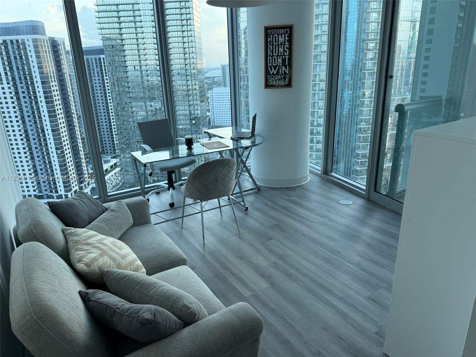 888 Biscayne Blvd #3901, Miami FL 33132