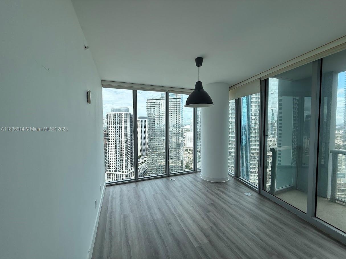 888 Biscayne Blvd #3901, Miami FL 33132