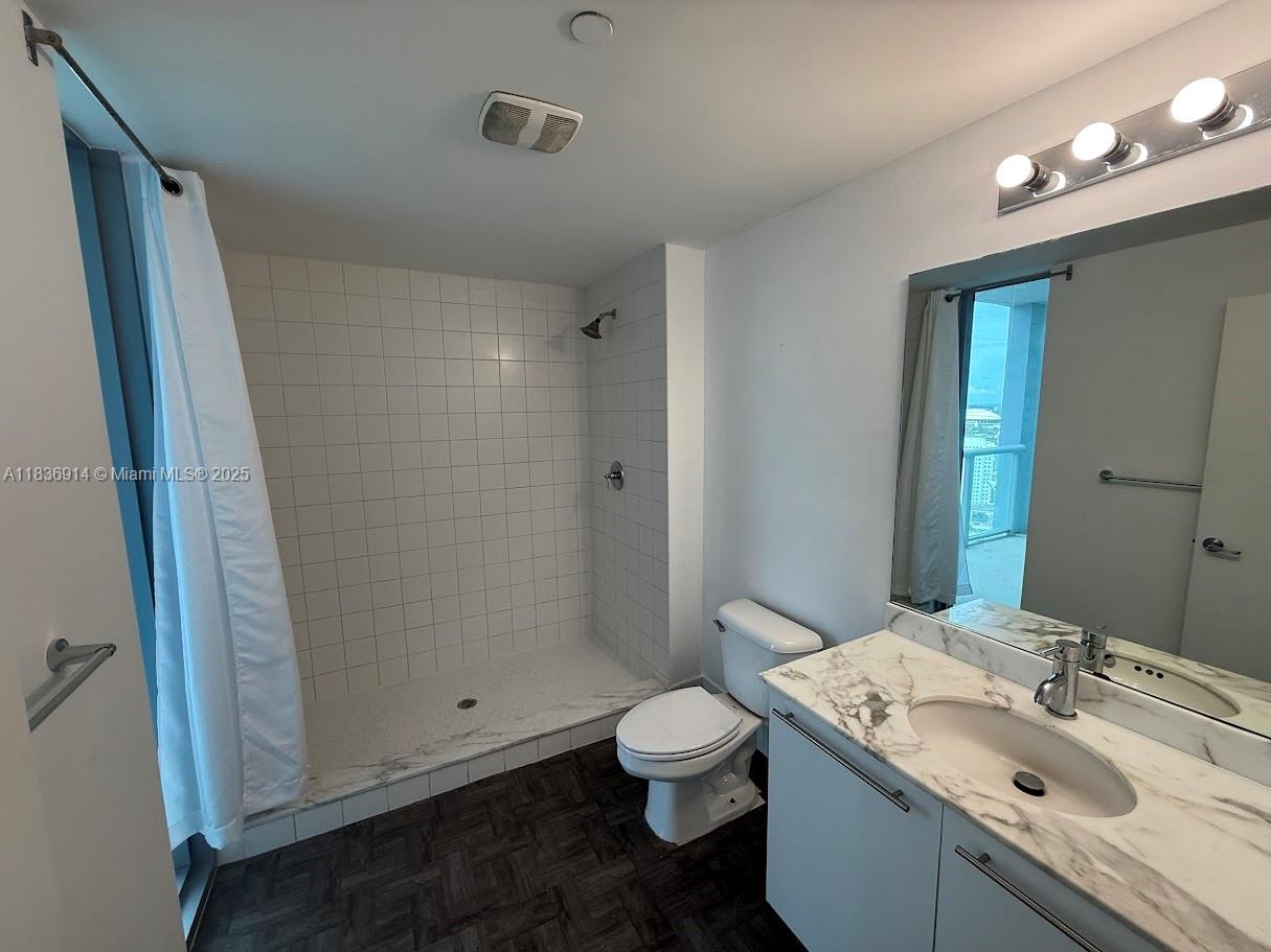 888 Biscayne Blvd #3901, Miami FL 33132