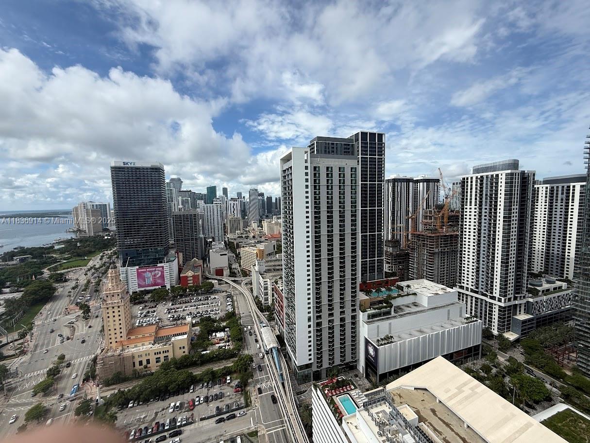 888 Biscayne Blvd #3901, Miami FL 33132