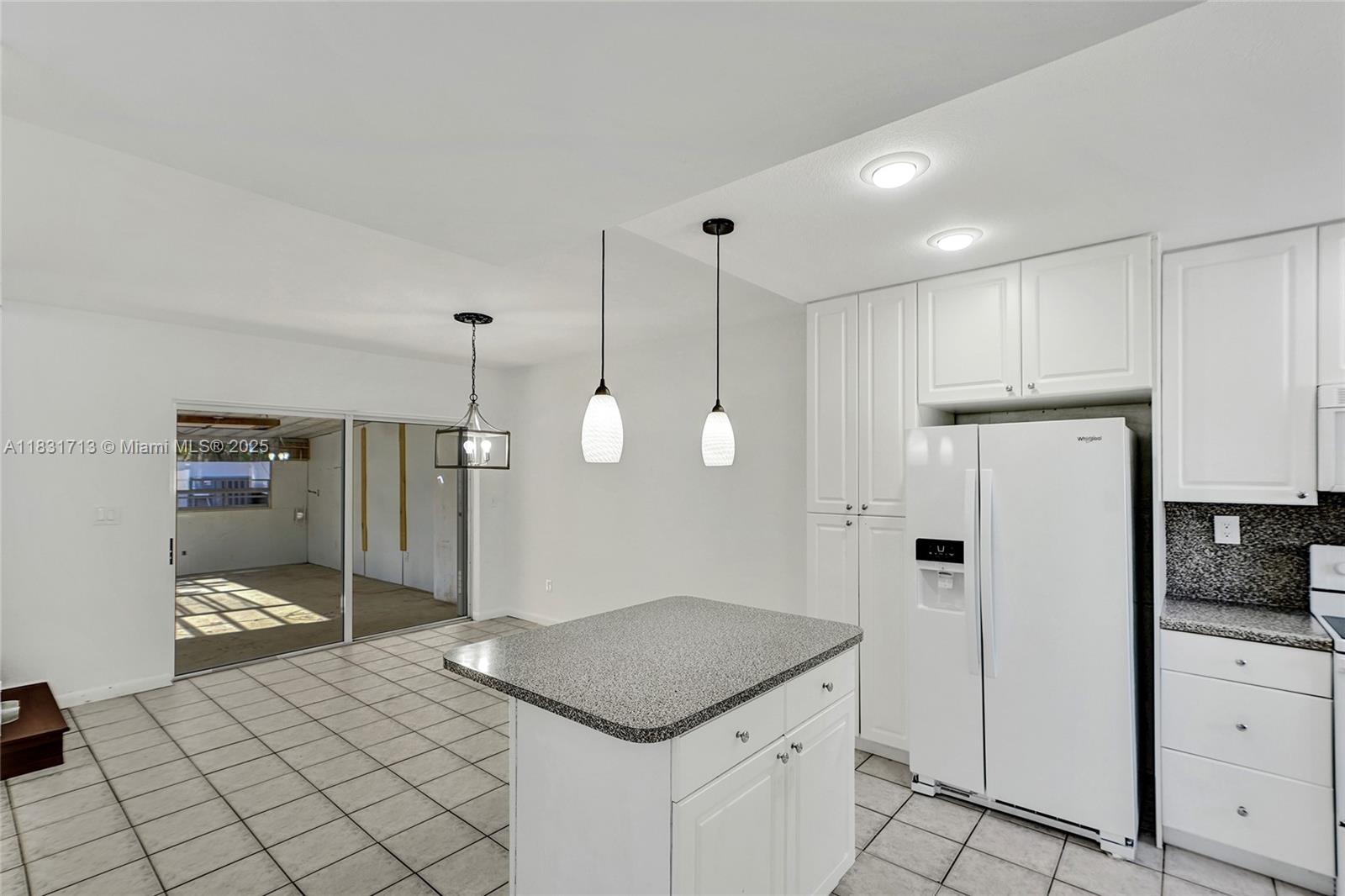 7310 S Miami Lakeway S, Miami Lakes, Florida image 17