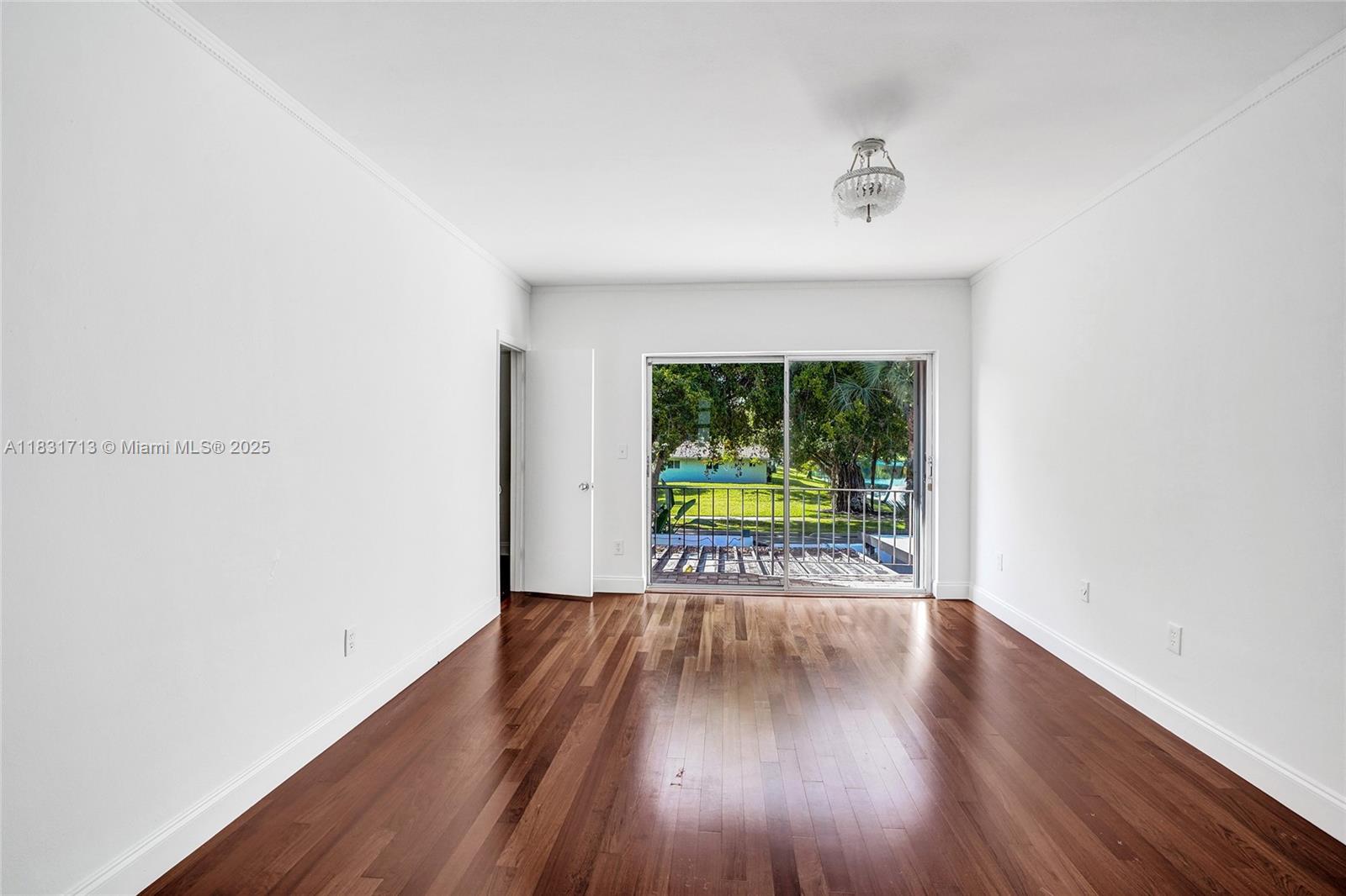 7310 S Miami Lakeway S, Miami Lakes, Florida image 25
