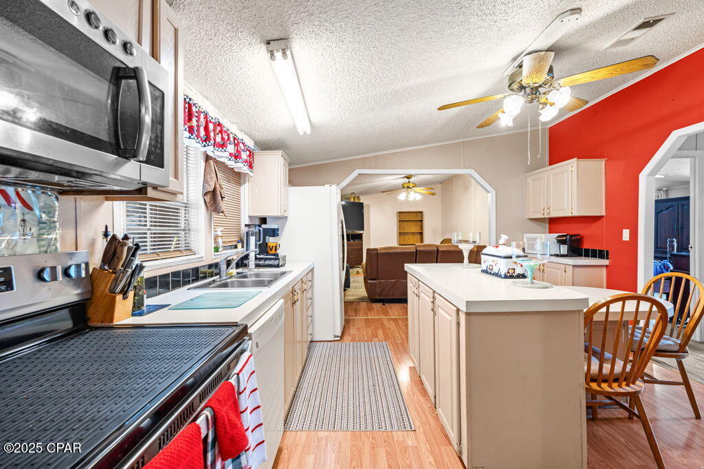 Image 13 For 22390 Valencia Drive
