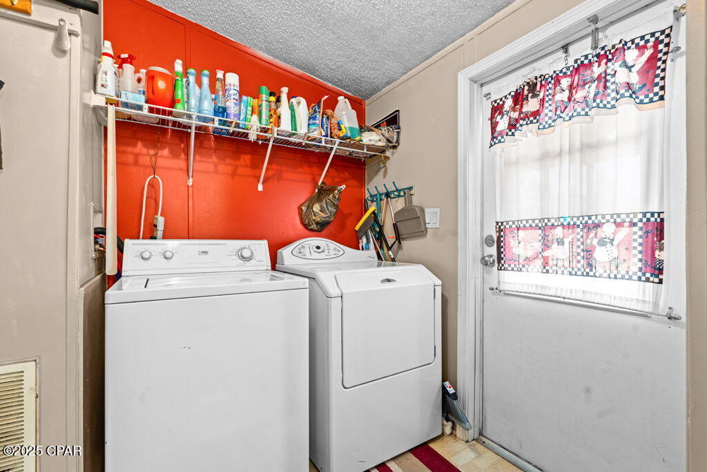 Image 17 For 22390 Valencia Drive