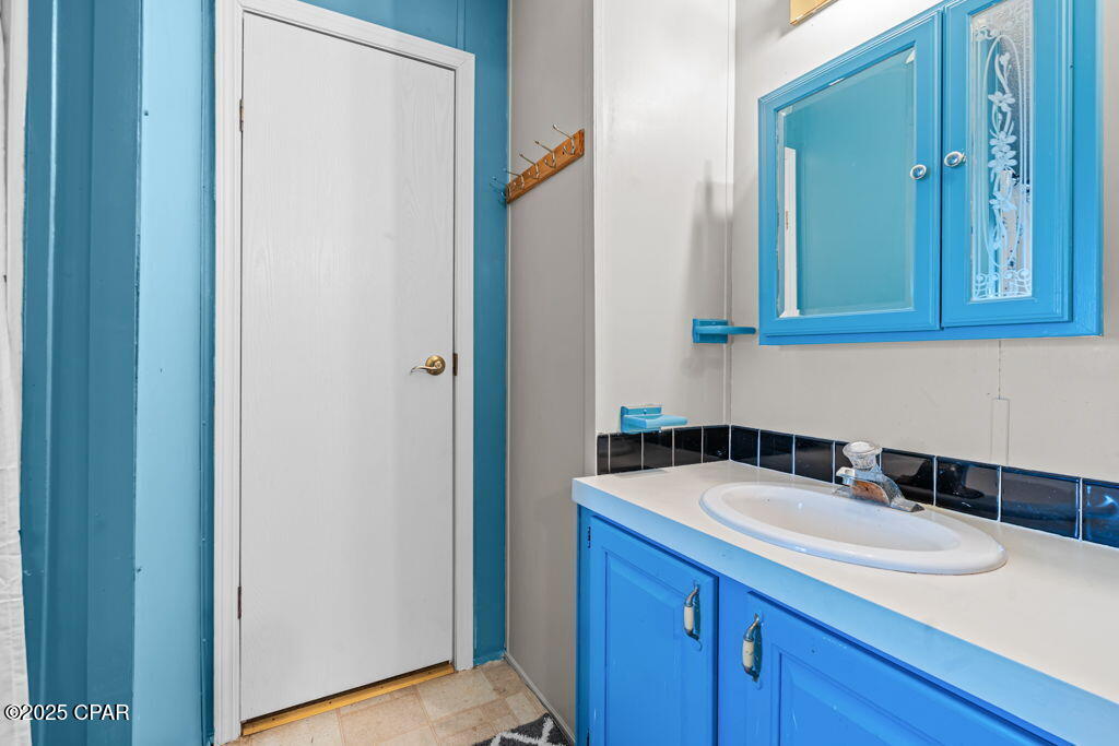 Image 31 For 22390 Valencia Drive