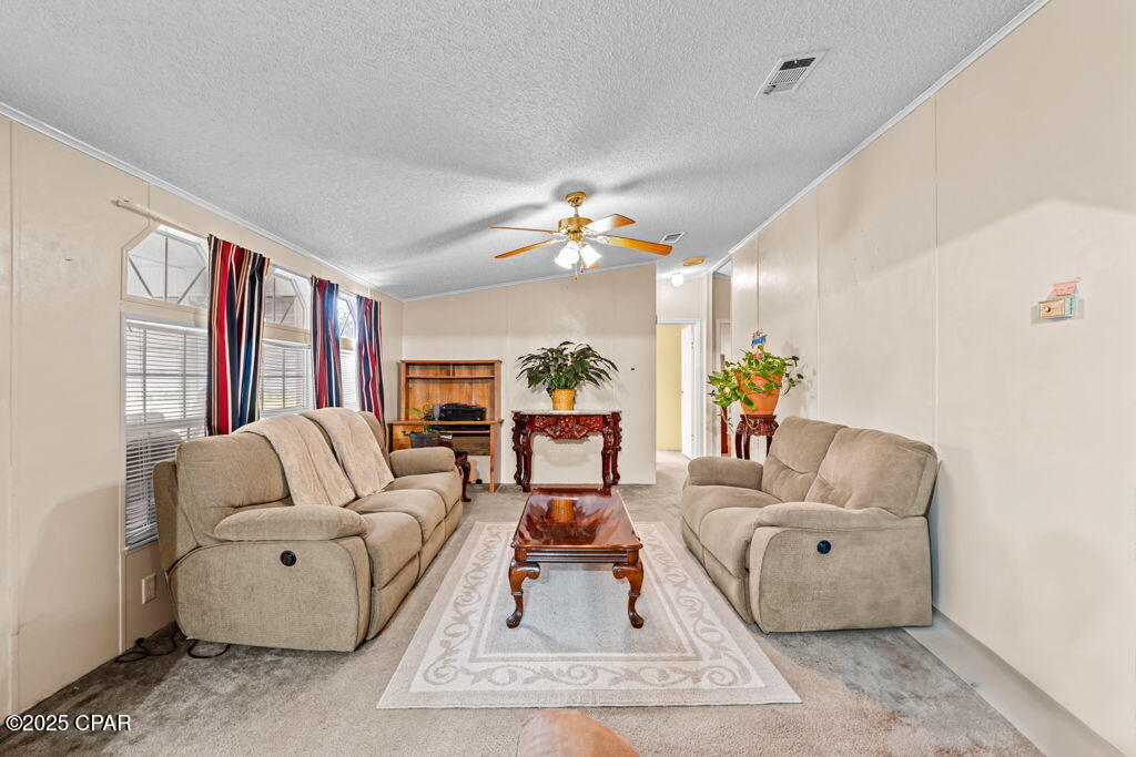 Image 7 For 22390 Valencia Drive