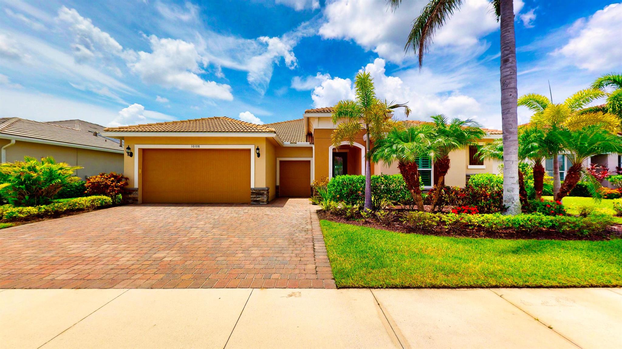 Homes for sale in Port St. Lucie, FL | 10108 Sw Cypress Wood Court, Port St. Lucie, FL 34987 | MLS# R11105953