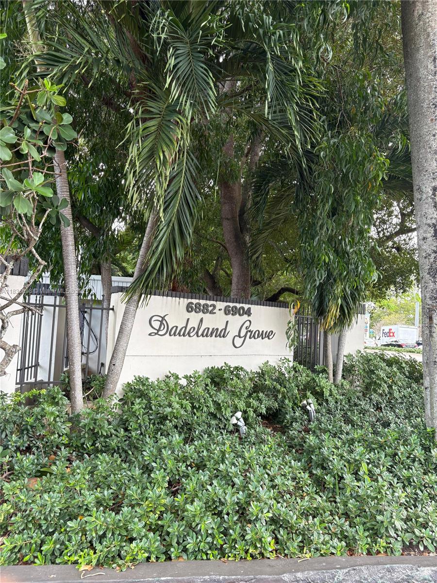6900 Kendall Dr Unit A102, Pinecrest, Florida 33156