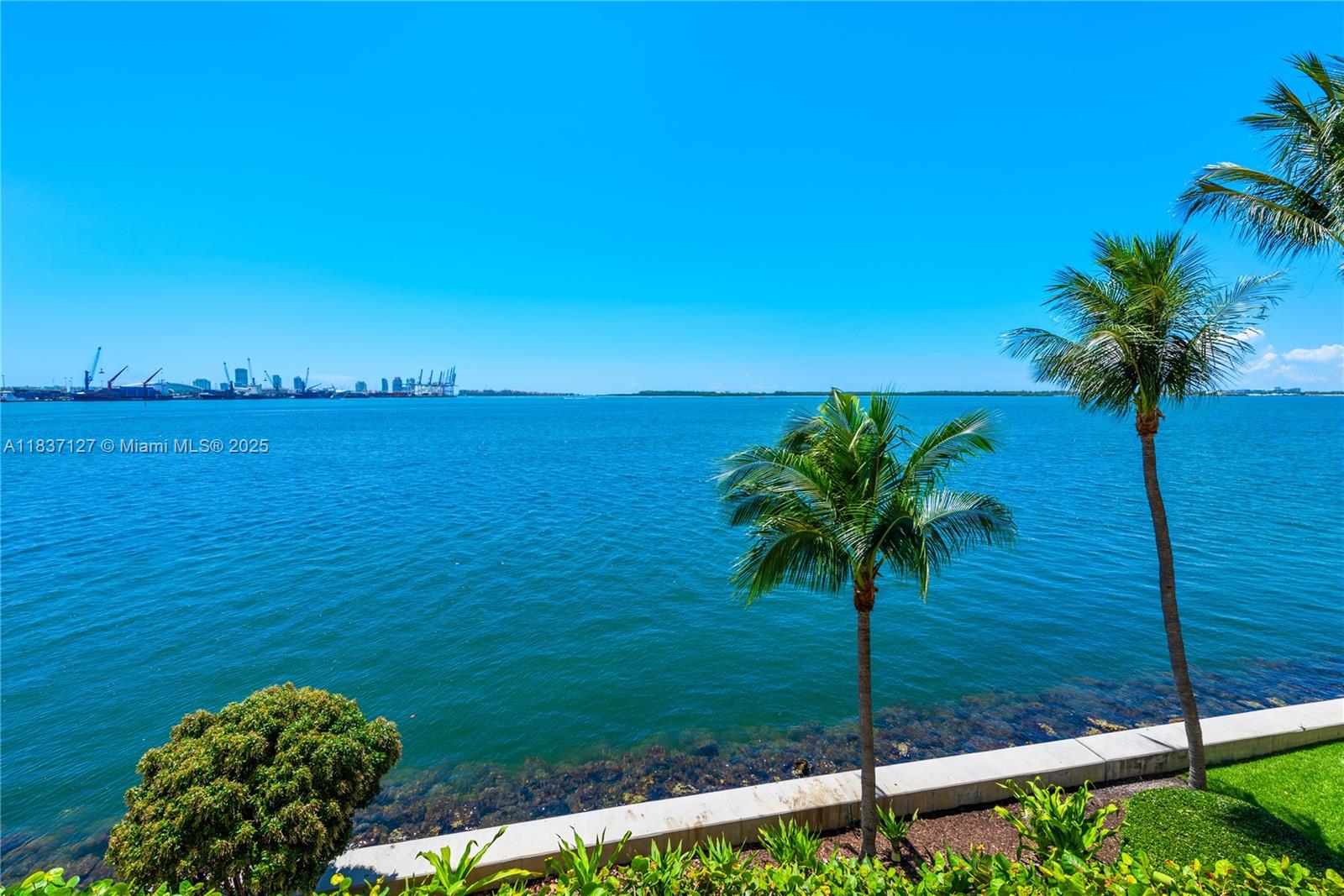 Miami FL 33131 - A11837127