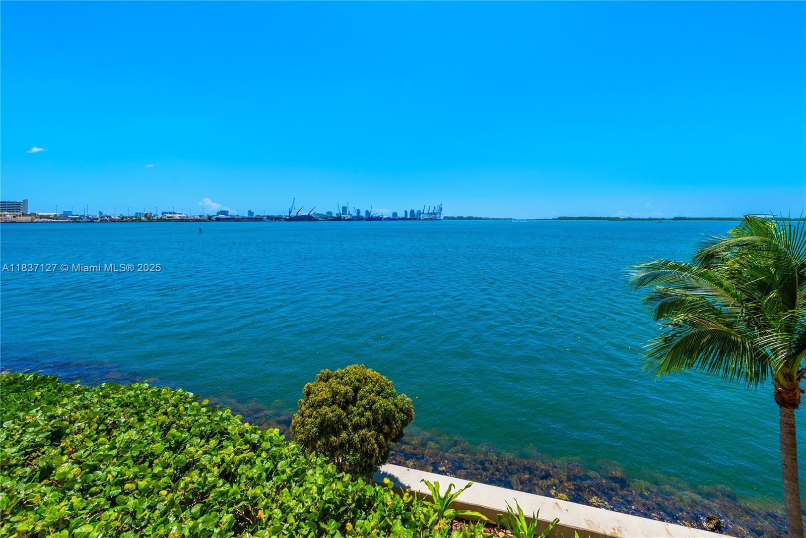 Miami FL 33131 - A11837127