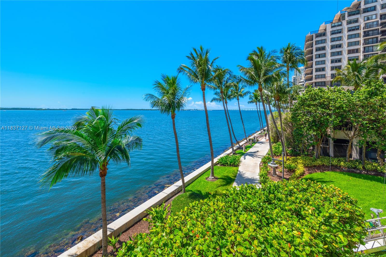 Miami FL 33131 - A11837127