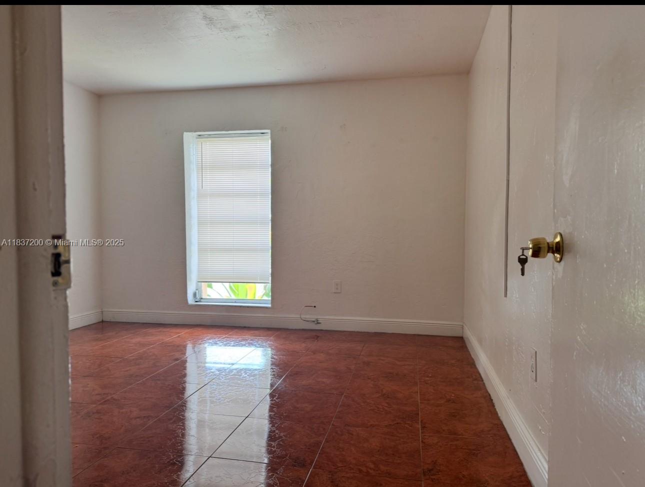 1230 W 54th St 207A