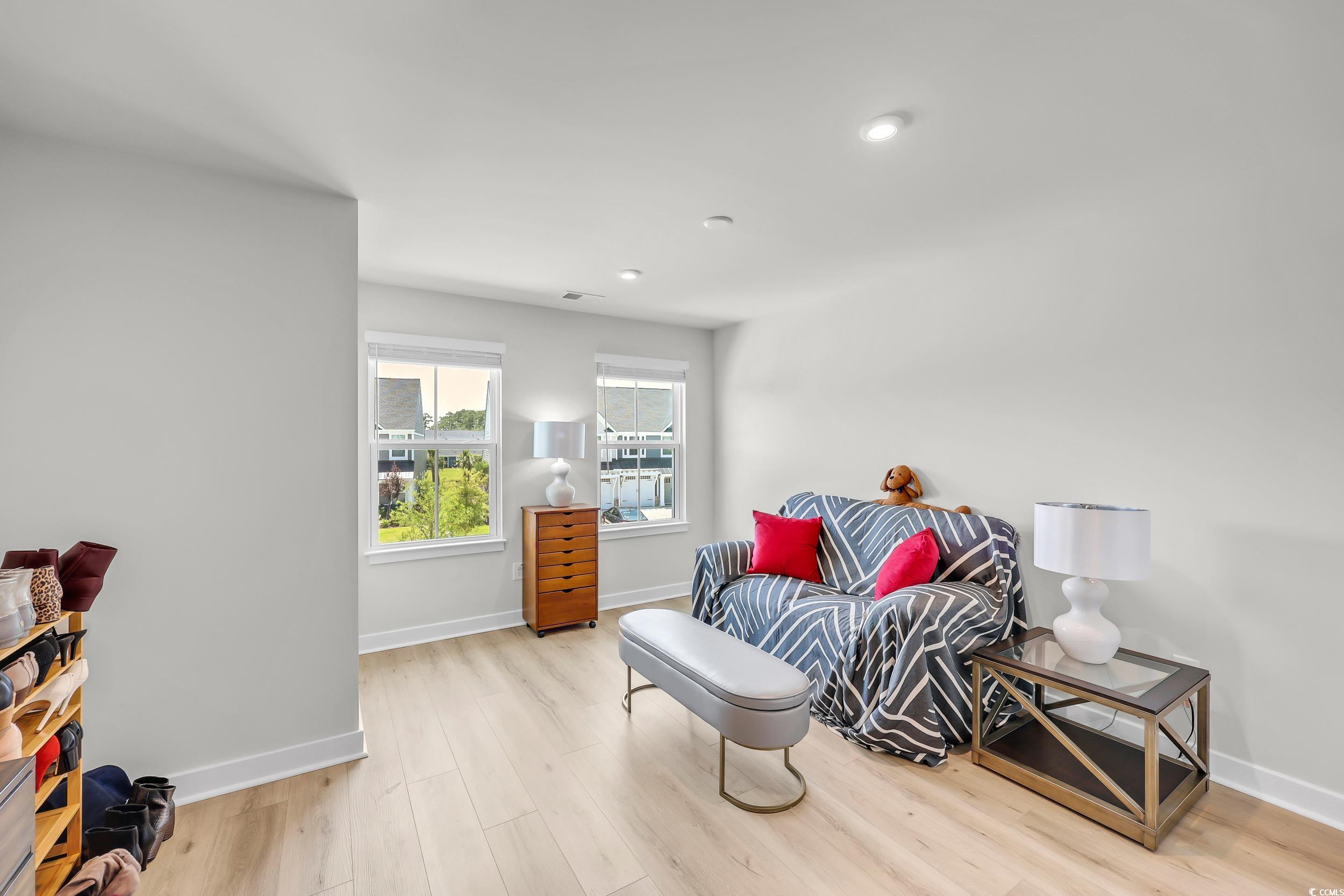 8906 Freya Way