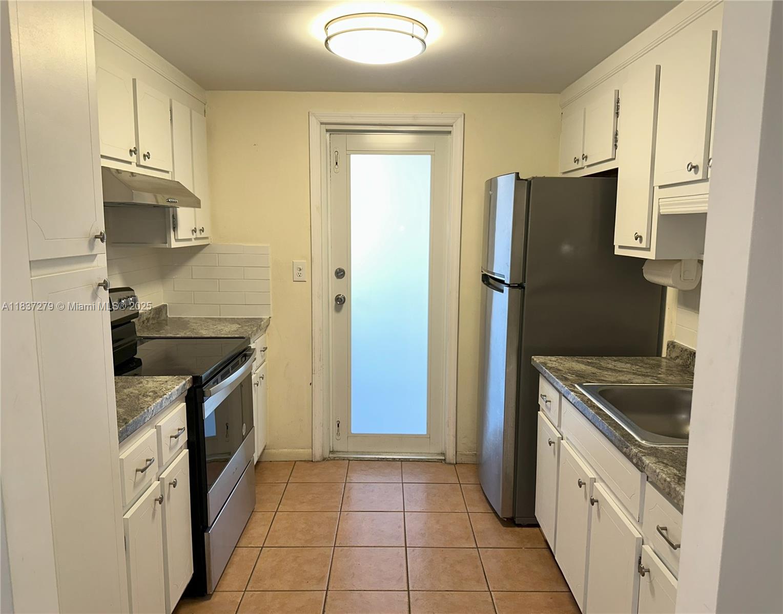1720 Funston St #111, Hollywood, Florida image 7