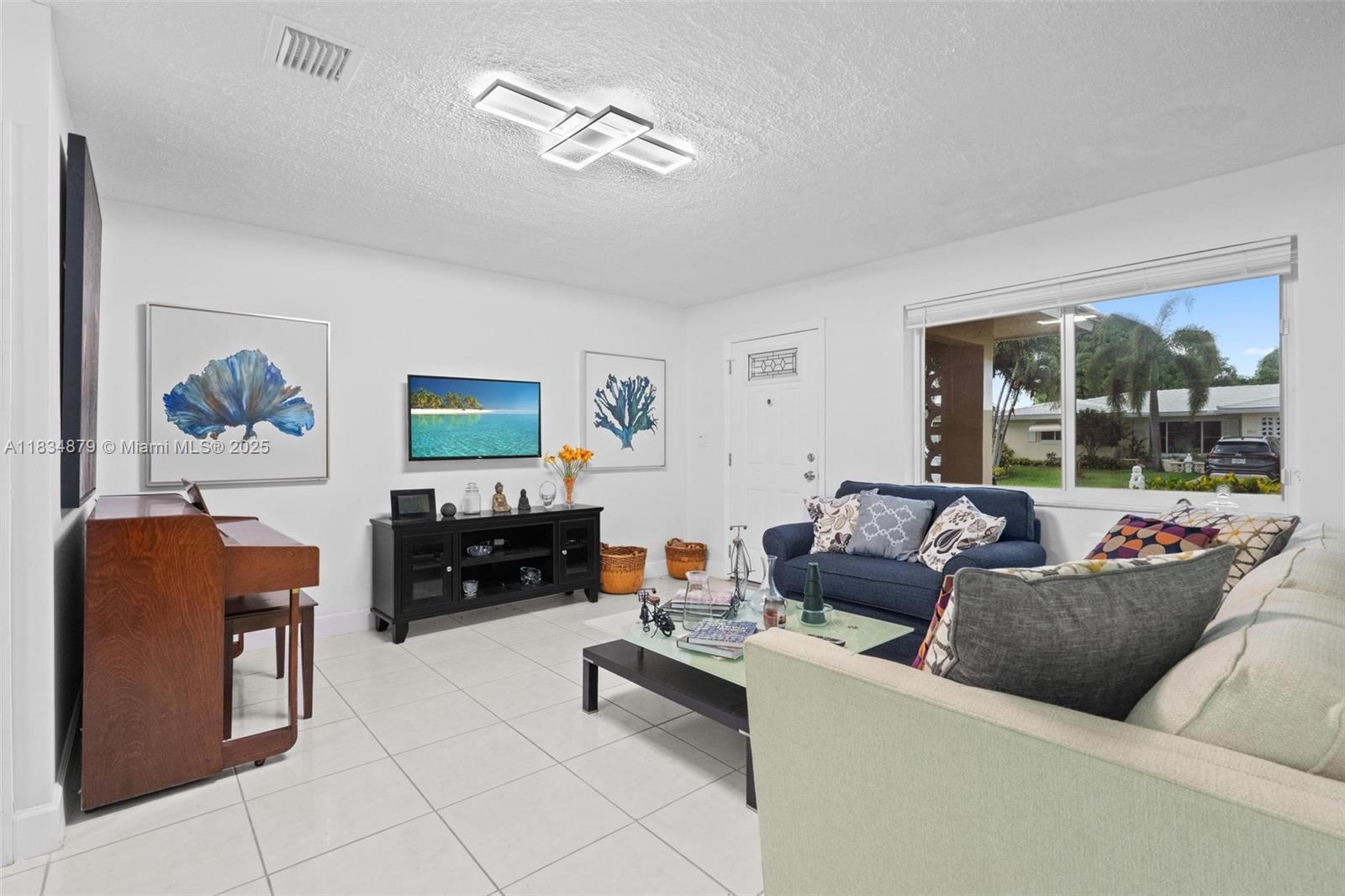 4803 NW 47th Ter, Tamarac, Florida image 5