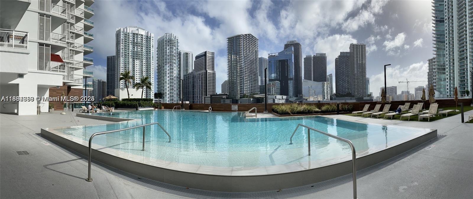 350 S Miami Ave #3010, Miami FL 33130