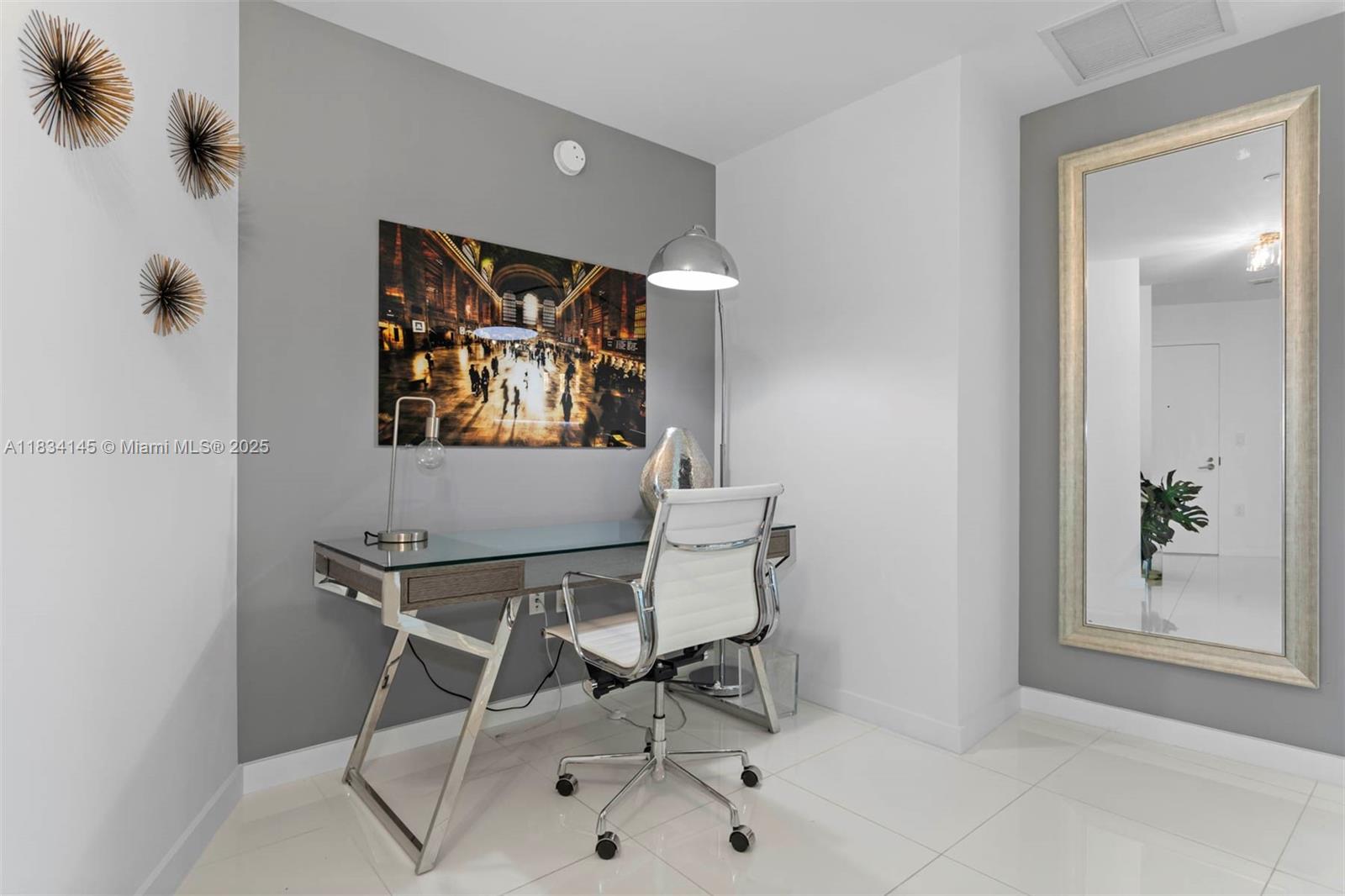 851 NE 1st Ave #3900, Miami FL 33132