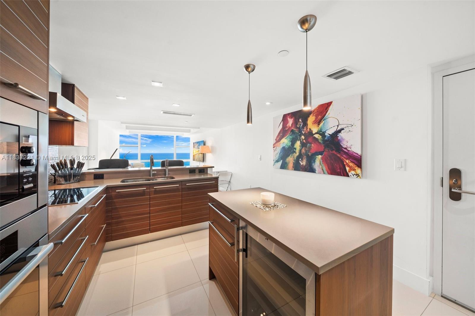 6801 Collins Ave #LPH17, Miami Beach FL 33141