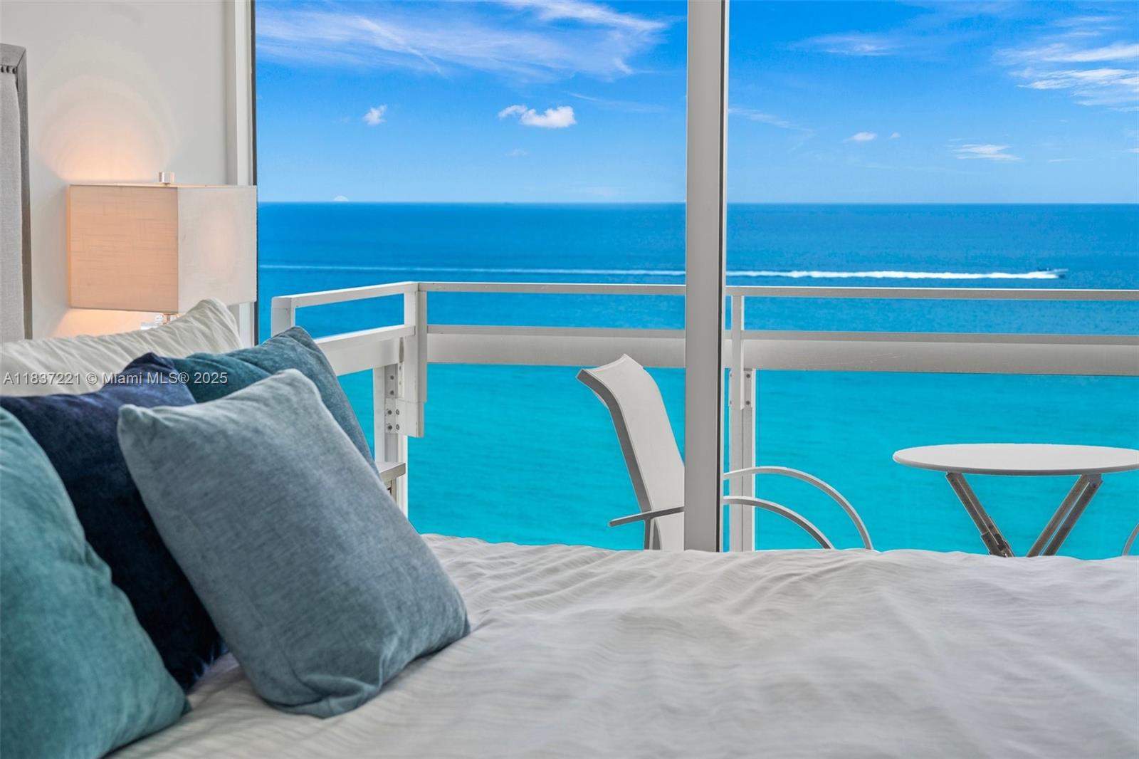 6801 Collins Ave #LPH17, Miami Beach FL 33141