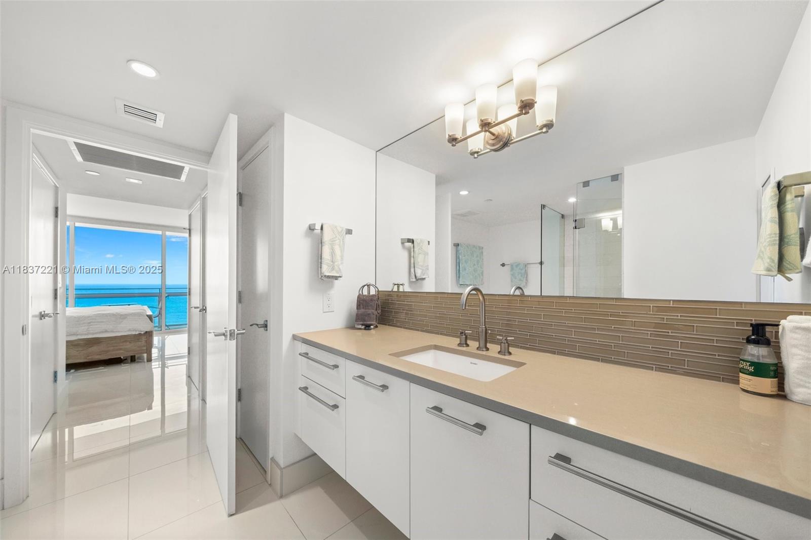 6801 Collins Ave #LPH17, Miami Beach FL 33141