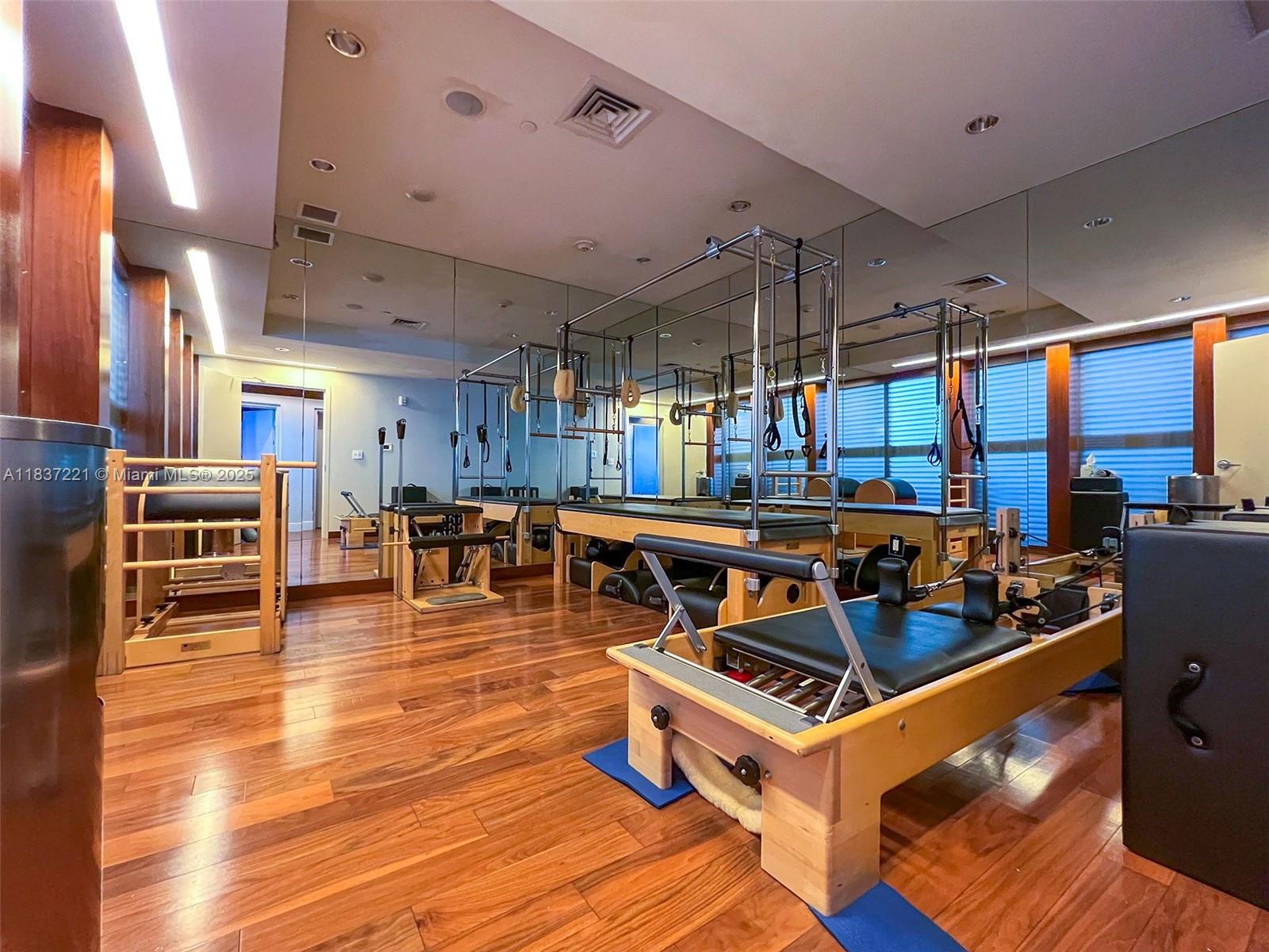 6801 Collins Ave #LPH17, Miami Beach FL 33141