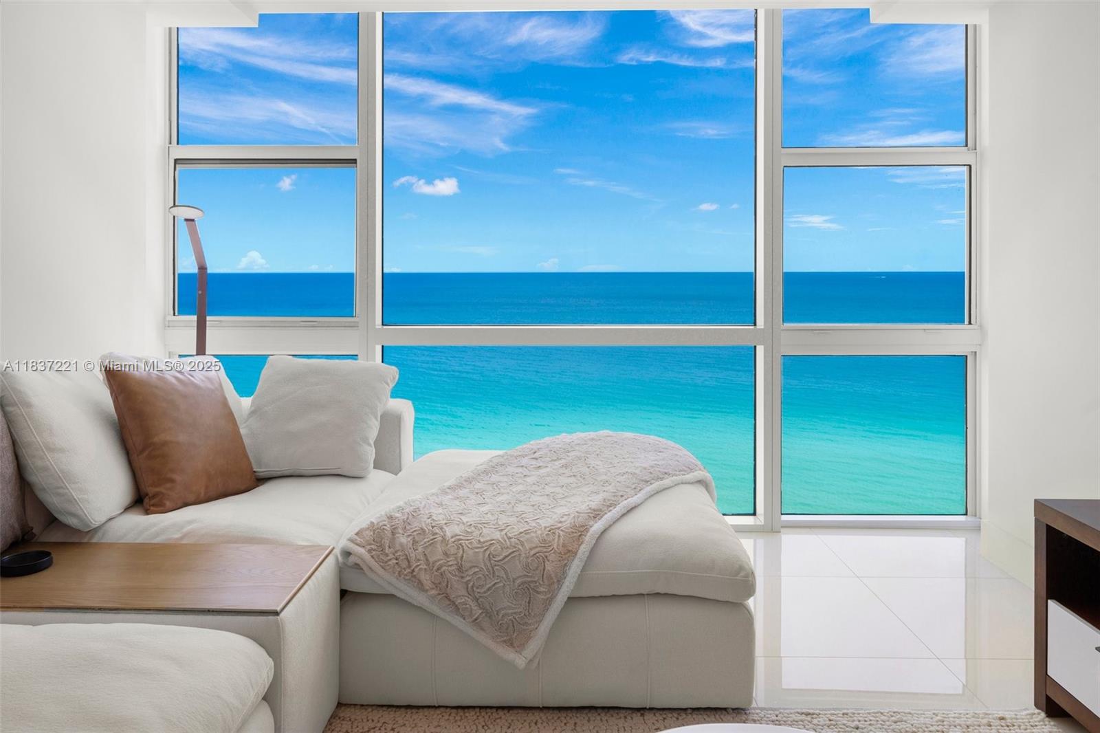6801 Collins Ave #LPH17, Miami Beach FL 33141