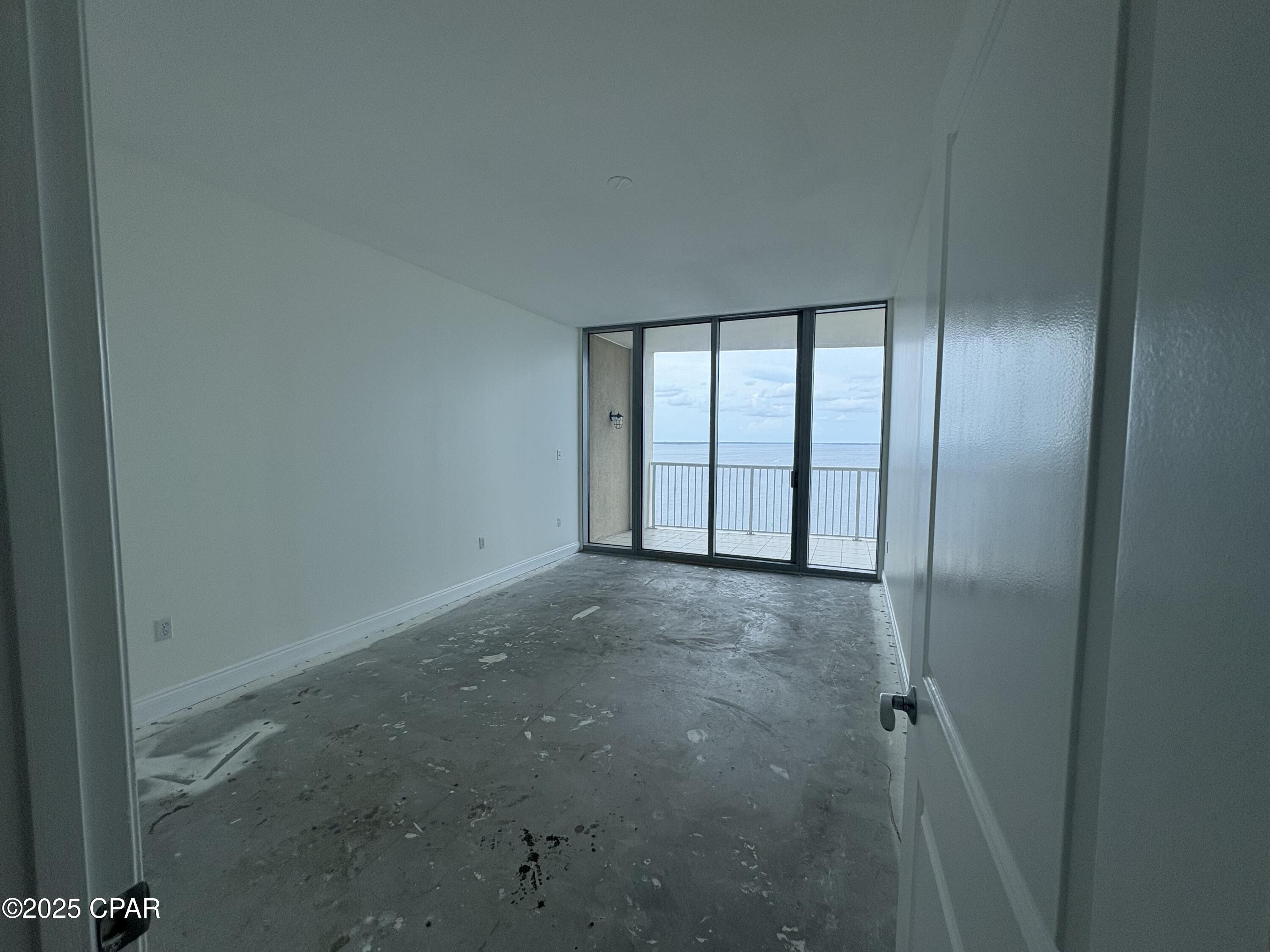 Image 10 For 6422 Highway 98  1105