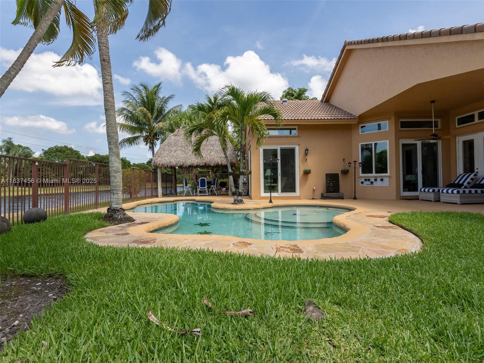 3043 Lakewood Dr, Weston, Florida image 26
