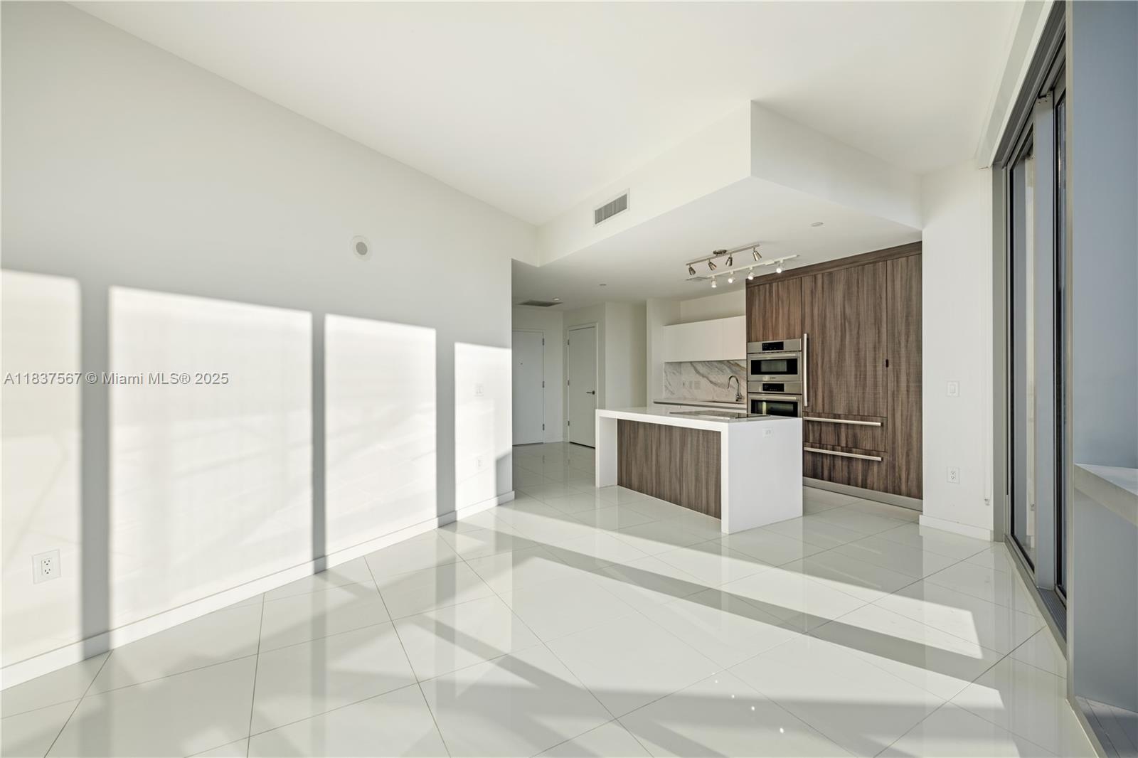 851 NE 1st Ave #4202, Miami FL 33132