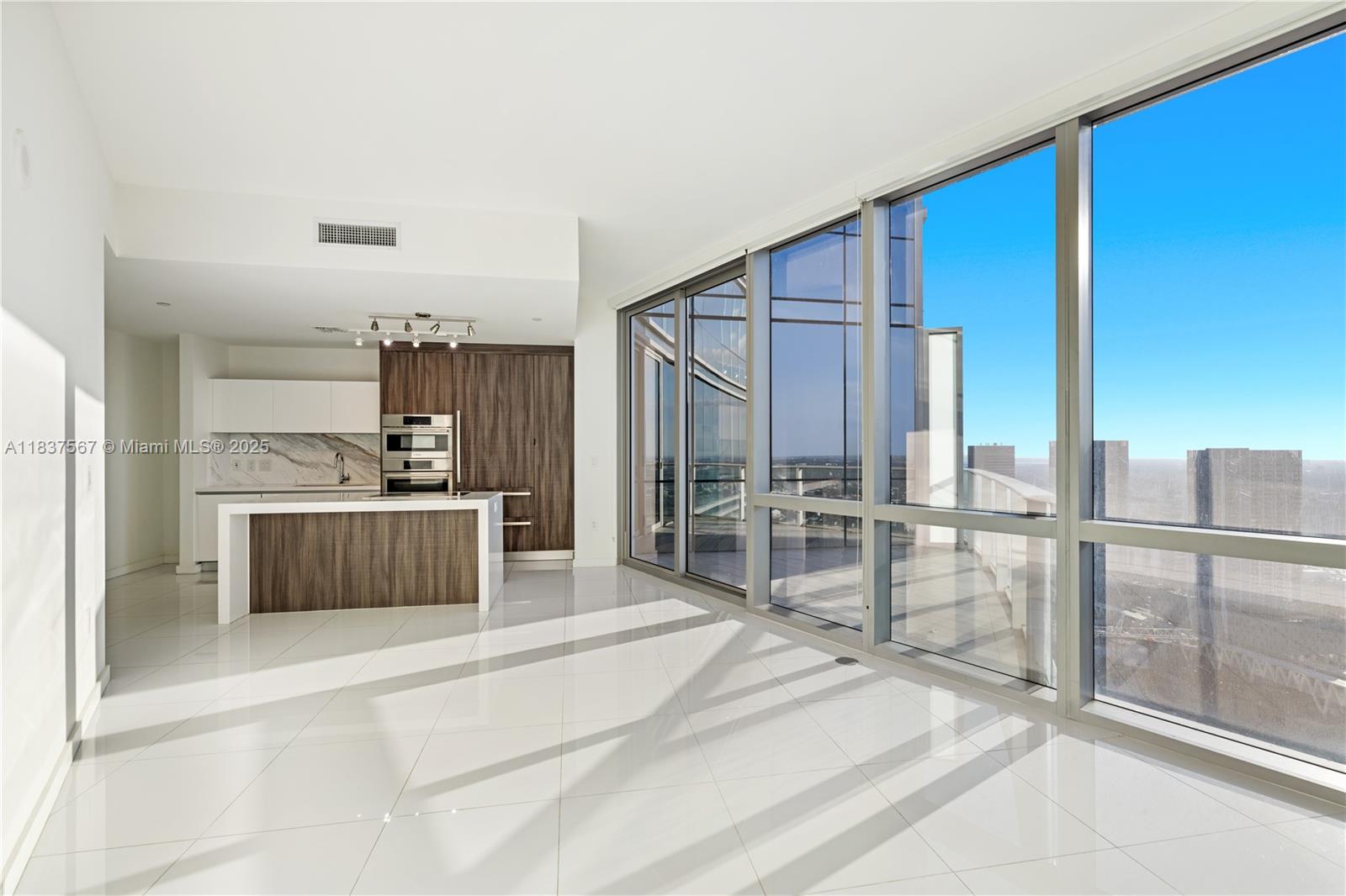 851 NE 1st Ave #4202, Miami FL 33132