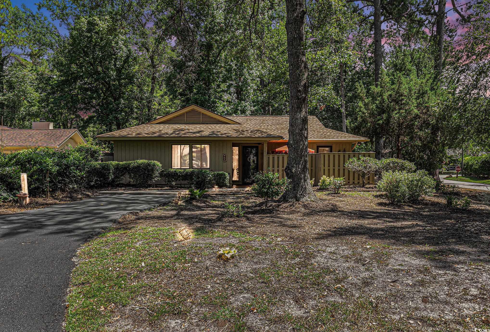 964 Oakwood Ln. Myrtle Beach, SC 29572
