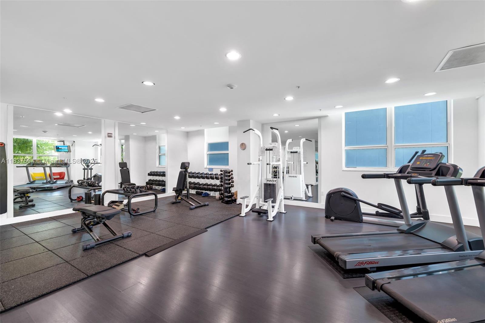 234 NE 3rd St #1108, Miami FL 33132