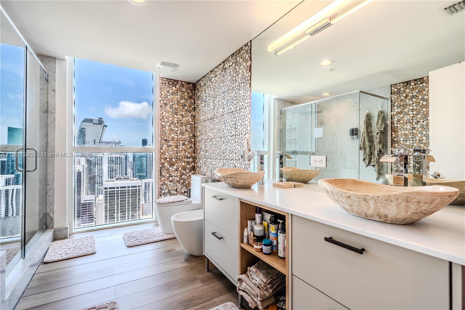 244 Biscayne Blvd #4803, Miami FL 33132