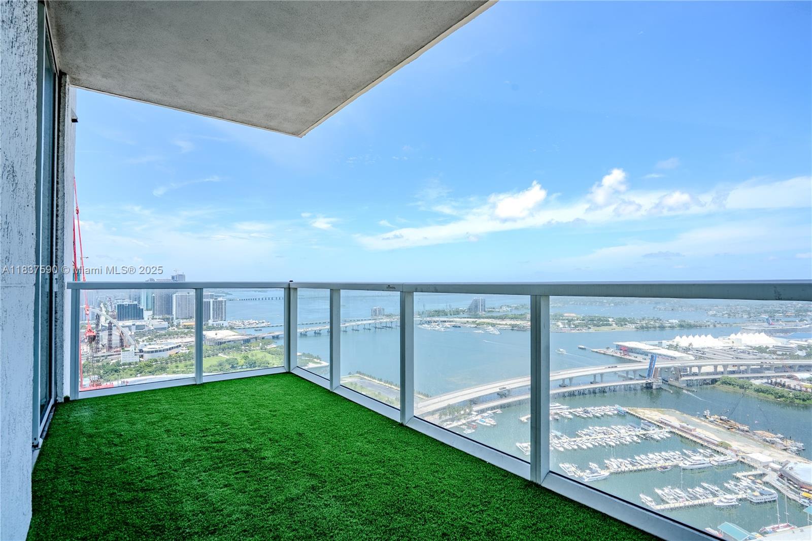 244 Biscayne Blvd #4803, Miami FL 33132