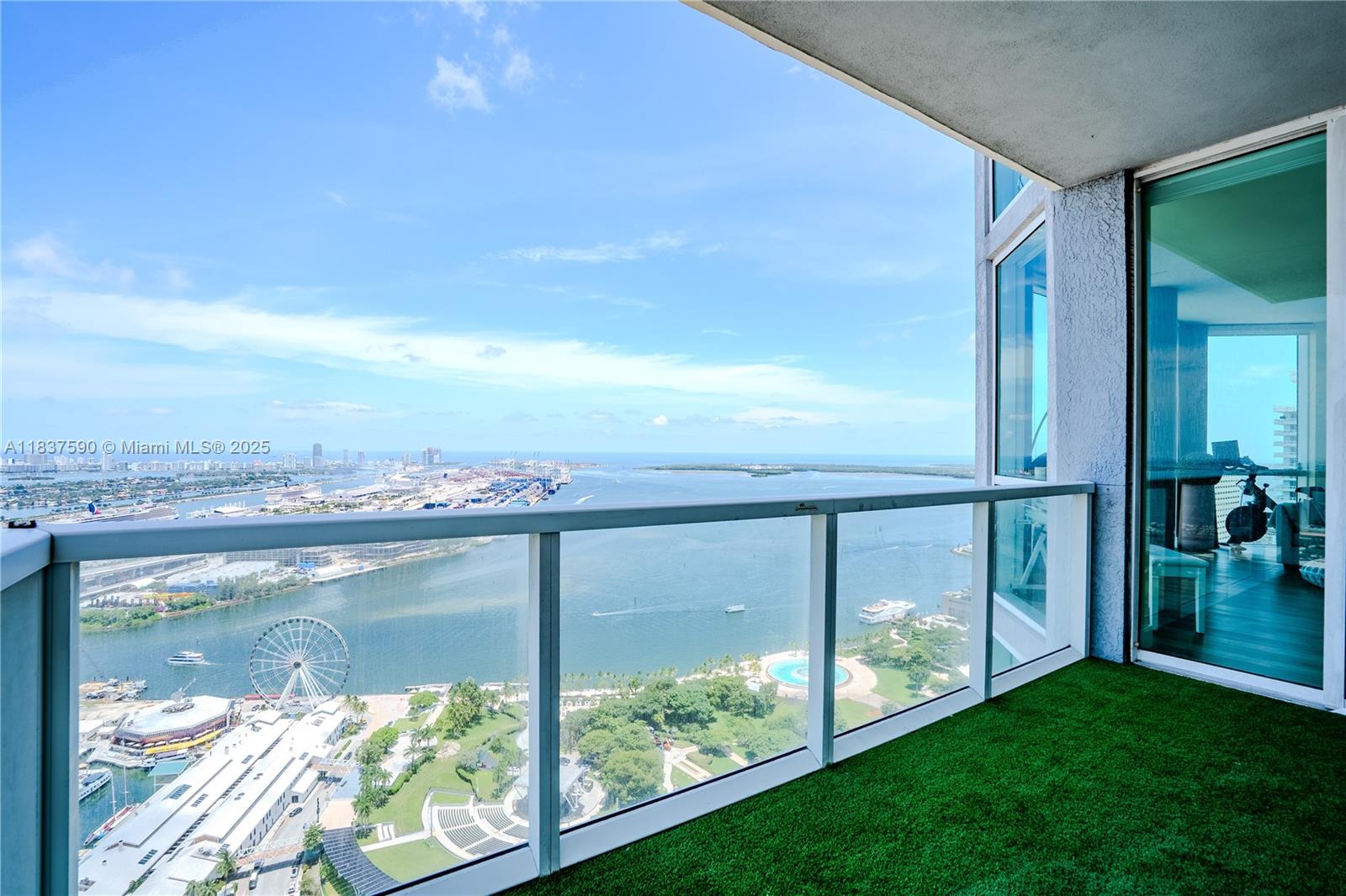 244 Biscayne Blvd #4803, Miami FL 33132