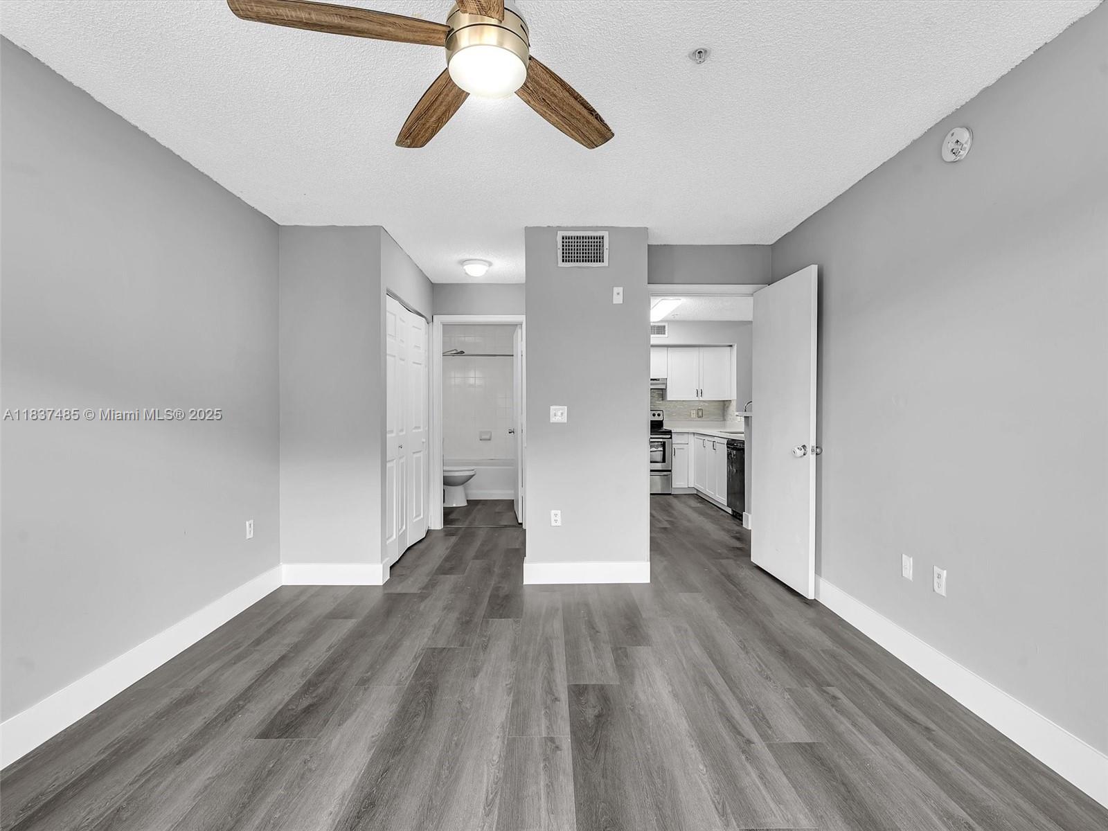 2071 Renaissance Blvd #303, Miramar, Florida image 26