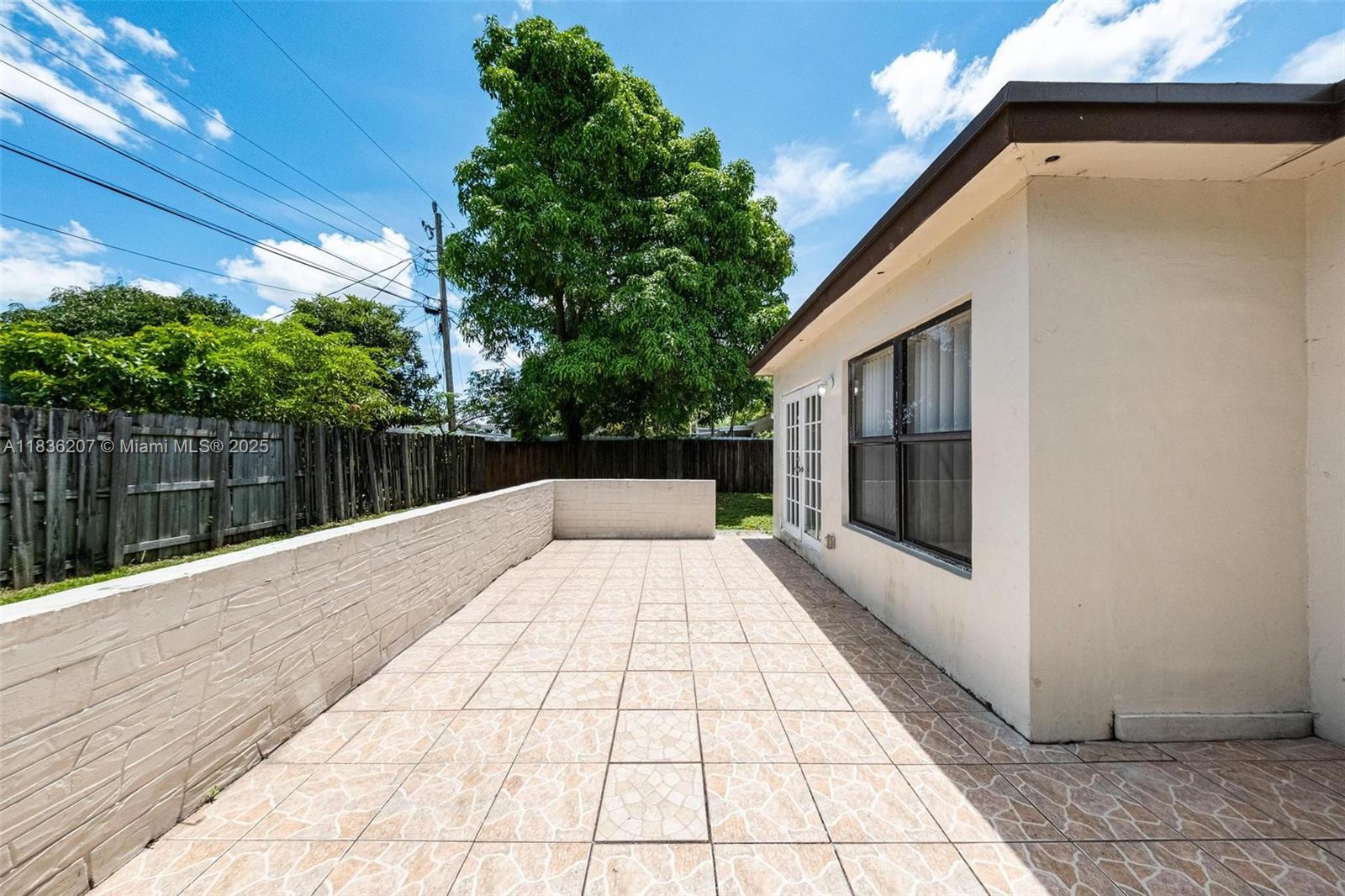 7521 Indigo St, Miramar, Florida image 39